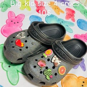 CROCS Kids Black Glitter Clogs with Assorted Jibbitz Charms